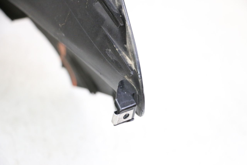 photo de FRONT FAIRING PIAGGIO MP3 LT 300 (2010 - 2016) - Technical close-up