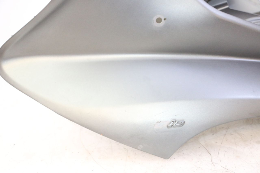 photo de FRONT FAIRING PIAGGIO MP3 500 (2011 - 2015) - High-resolution close-up