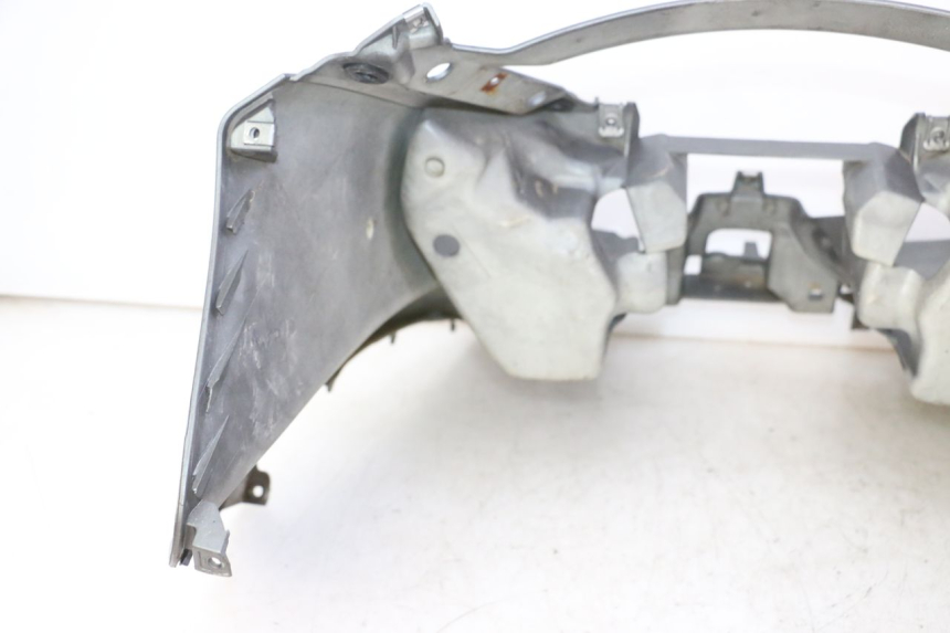 photo de FRONT FAIRING PIAGGIO MP3 500 (2011 - 2015) - Focus on structure