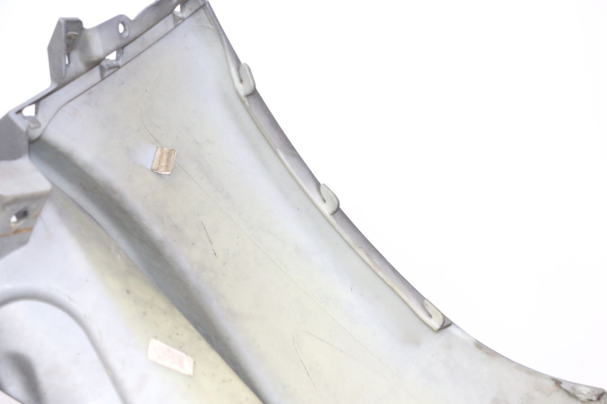 photo de FRONT FAIRING PIAGGIO MP3 500 (2011 - 2015) - Fixing points details