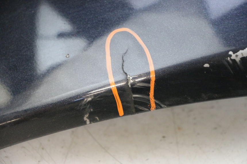 photo de FRONT FAIRING PIAGGIO MP3 125 (2006 - 2014) - Alternative perspective