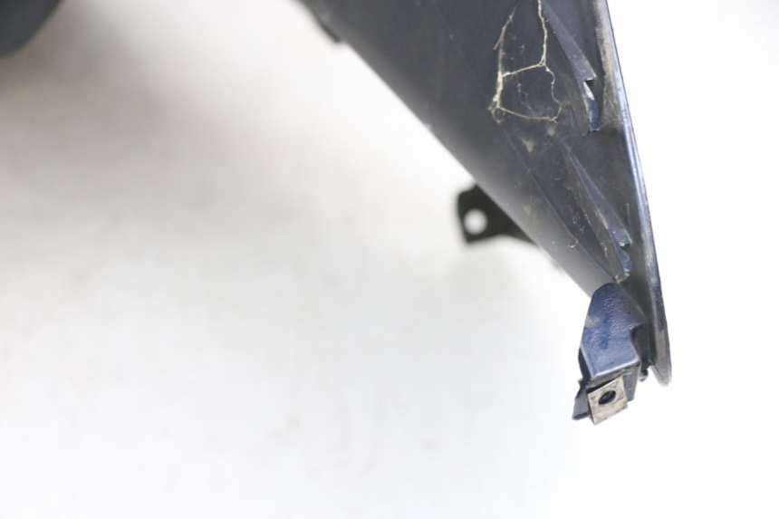 photo de FRONT FAIRING PIAGGIO MP3 RL 250 (2006 - 2010) - High-resolution close-up