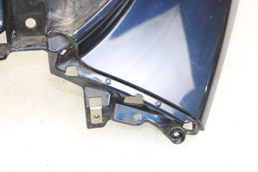 photo de FRONT FAIRING PIAGGIO MP3 RL 250 (2006 - 2010) - Component detail