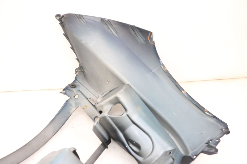 photo de FRONT FAIRING PIAGGIO MP3 RL 250 (2006 - 2010) - Checked used part