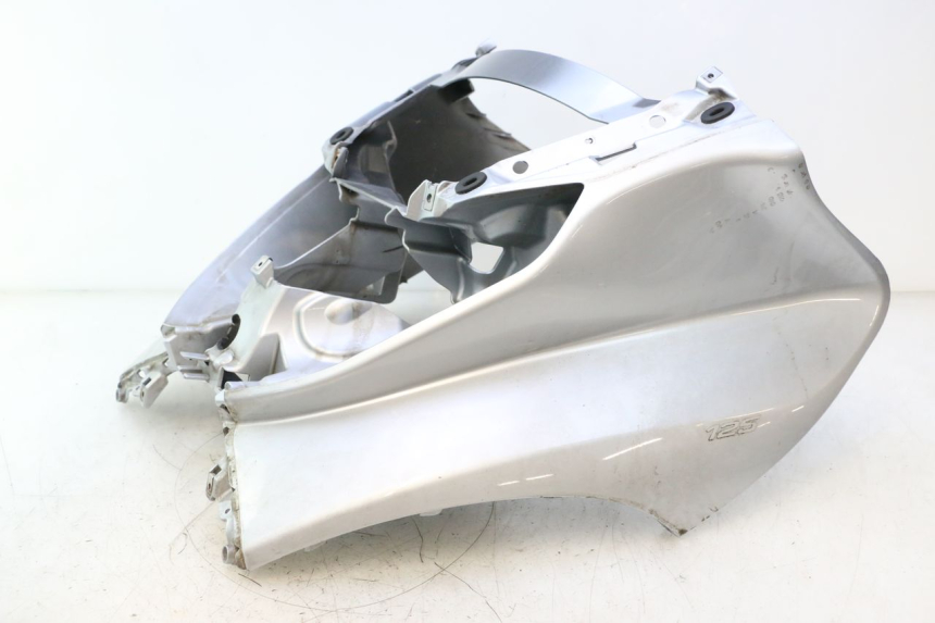 photo de FRONT FAIRING PIAGGIO MP3 125 (2006 - 2014) - Additional view of the item