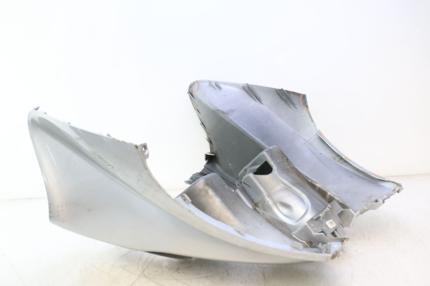 photo de FRONT FAIRING PIAGGIO MP3 125 (2006 - 2014) - Detailed visual inspection