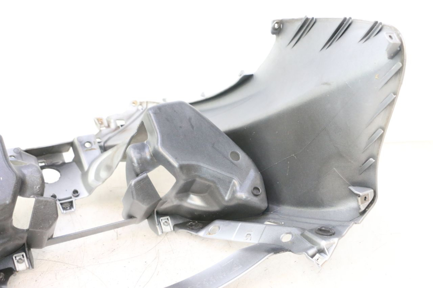 photo de FRONT FAIRING PIAGGIO MP3 125 (2006 - 2014) - Spare part profile view