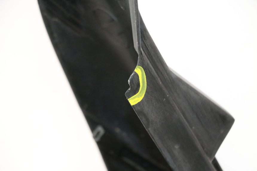 photo de FRONT FAIRING MBK NITRO 50 (2004 - 2008) - Fixing points details