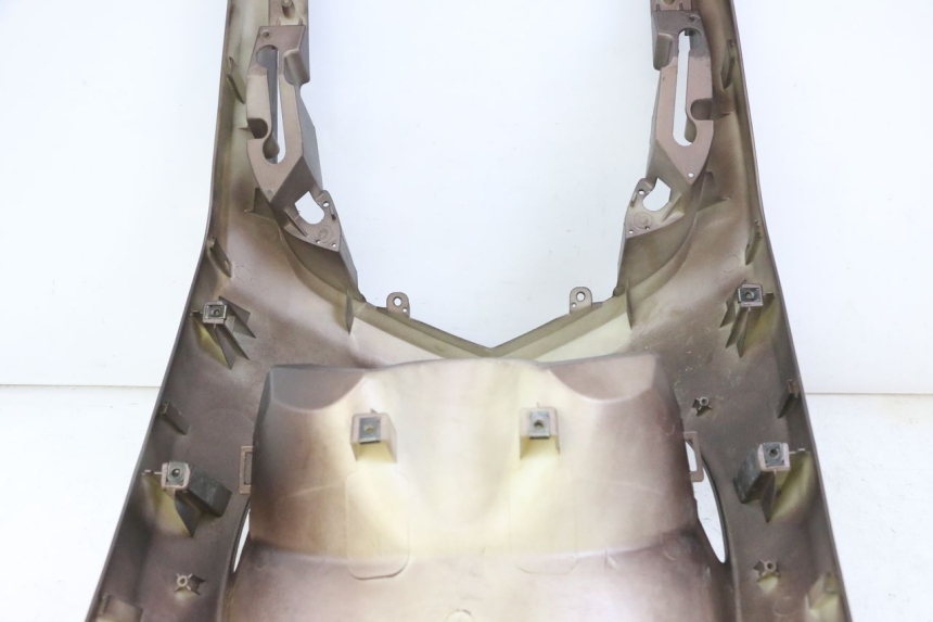 photo de FRONT FAIRING PEUGEOT VIVACITY 125 (2010 - 2017) - Component detail