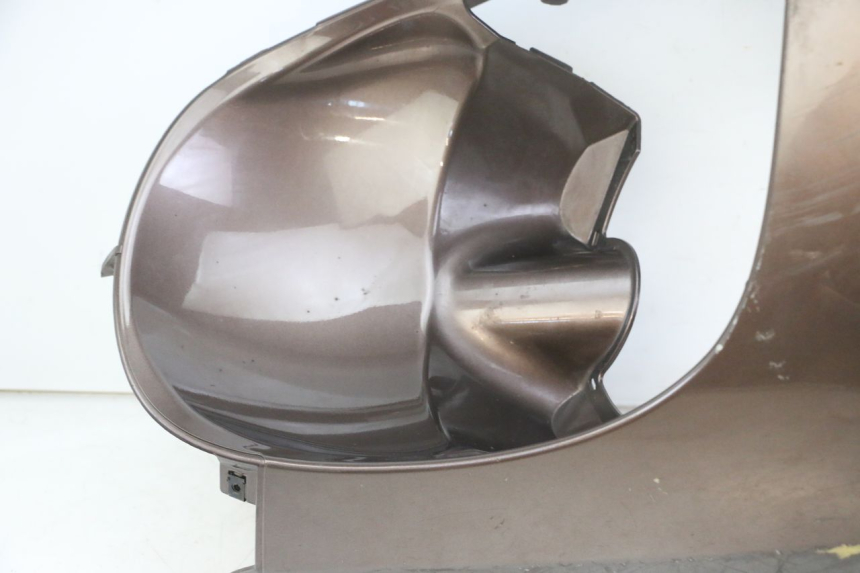 photo de FRONT FAIRING PEUGEOT VIVACITY 125 (2010 - 2017) - Focus on structure