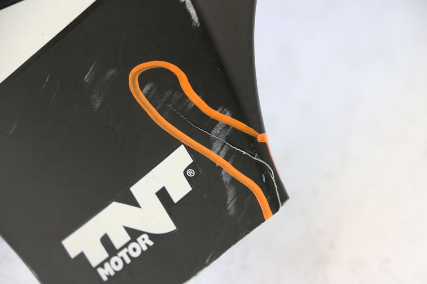 photo de FRONT PANEL TNT MOTOR ROMA 10' 4T 50 (2007 - 2018) - Focus on structure