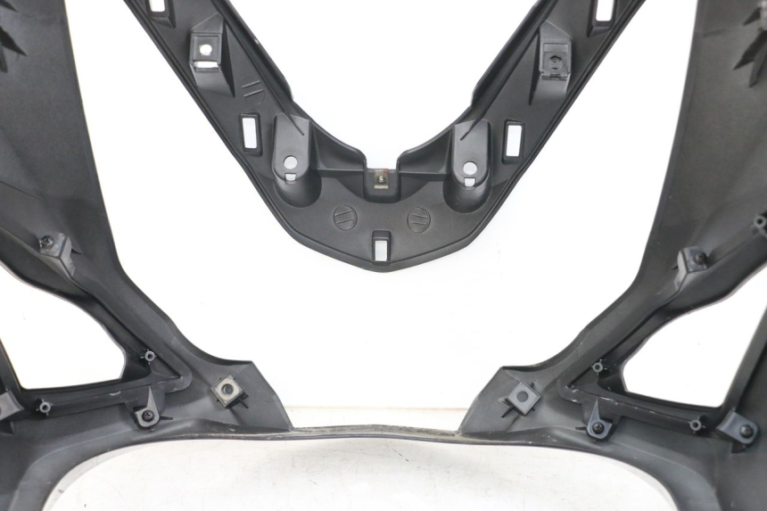 photo de FRONT PANEL DAELIM S3 125 (2010 - 2017) - Surface and material condition