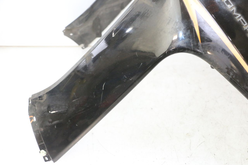 photo de FRONT PANEL PEUGEOT SATELIS COMPRESSOR K15 125 (2006 - 2009) - Markings and original references