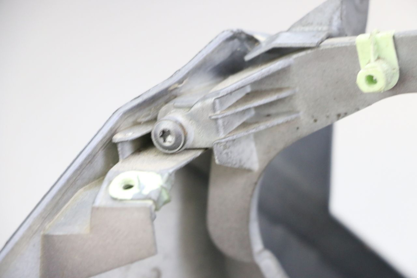 photo de FRONT FAIRING PEUGEOT SATELIS 250 (2006 - 2012) - Technical close-up