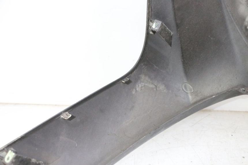 photo de FRONT FAIRING PEUGEOT SATELIS 125 (2006 - 2009) - Technical close-up