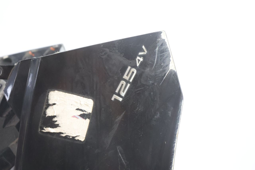 photo de FRONT FAIRING PEUGEOT SATELIS 125 (2006 - 2009) - Distinctive features