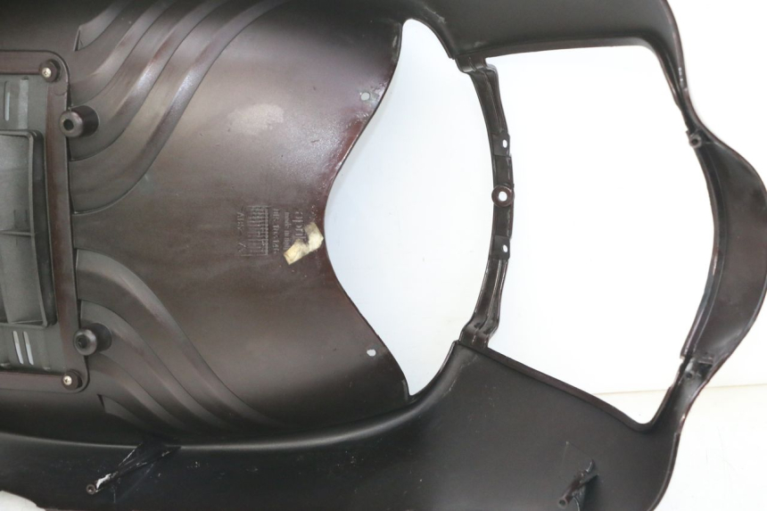 photo de FRONT FAIRING APRILIA SCARABEO GT TOURING 125 (1999 - 2005) - Distinctive features