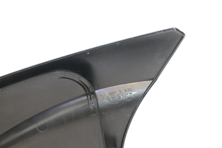 photo de FRONT FAIRING CAN-AM SPYDER RS 1000 (2008 - 2012) - Fixing points details
