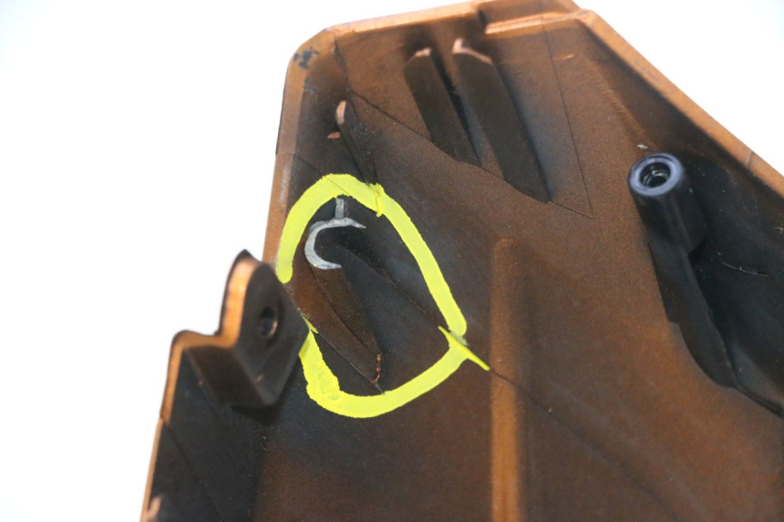 photo de FRONT FAIRING APRILIA SR 2T 50 (2012 - 2017) - Technical close-up