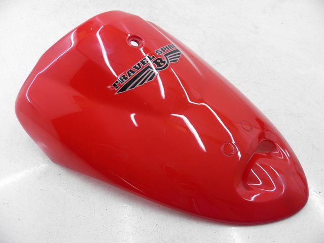 photo de UPPER FRONT FAIRING BAOTIAN TRAVEL SPIRIT 50 (2010 - 2012) - Distinctive features