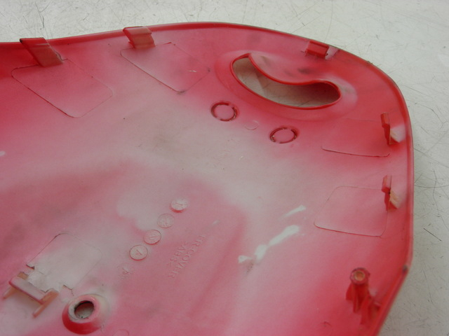 photo de UPPER FRONT FAIRING BAOTIAN TRAVEL SPIRIT 50 (2010 - 2012) - Surface and material condition