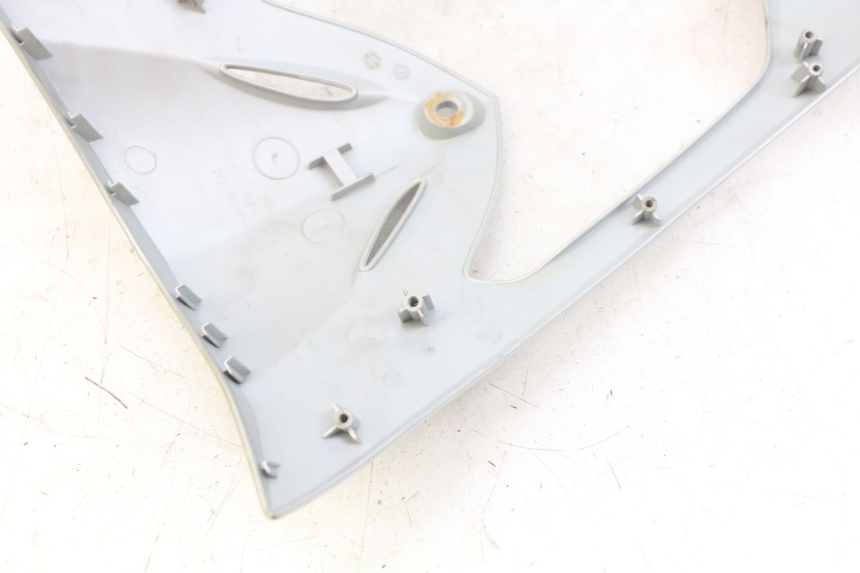 photo de UPPER FRONT PANEL KYMCO AGILITY 4T 50 (2005 - 2018) - Zoom on usage condition