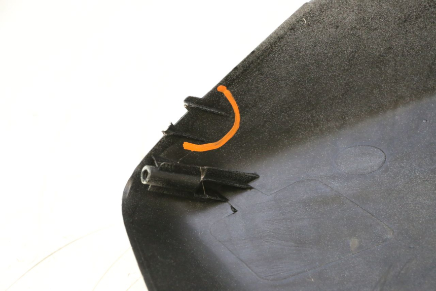 photo de UPPER FRONT FAIRING MBK BOOSTER ROCKET 50 (1995 - 1998) - Fixing points details