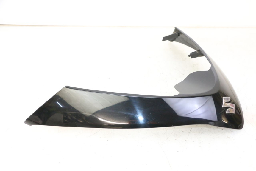 photo de UPPER FRONT FAIRING SUZUKI BURGMAN 125 (2007 - 2014) - Technical close-up