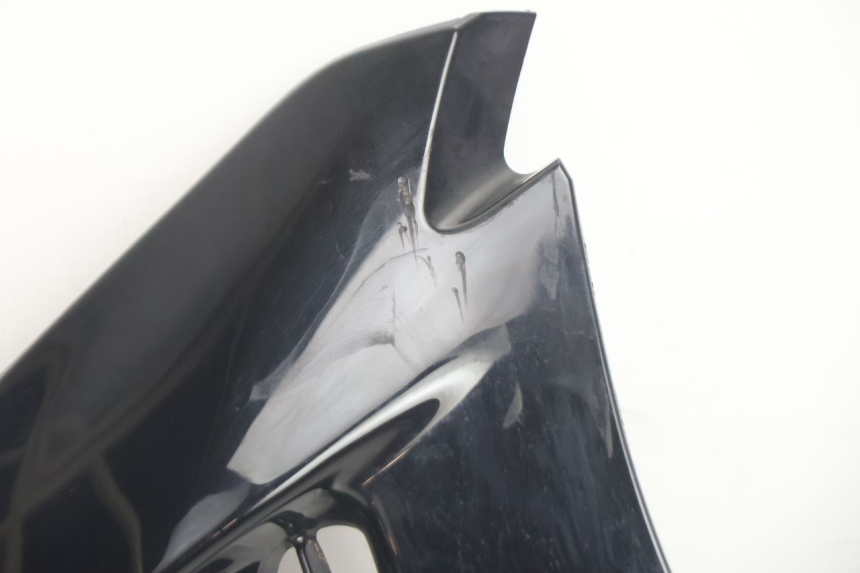 photo de UPPER FRONT FAIRING SUZUKI BURGMAN EXECUTIVE ABS 650 (2006 - 2012) - Zoom on usage condition