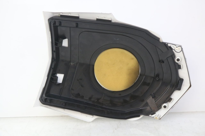 photo de UPPER FRONT PANEL PEUGEOT E-VIVACITY 1 (2012 - 2018) - Distinctive features