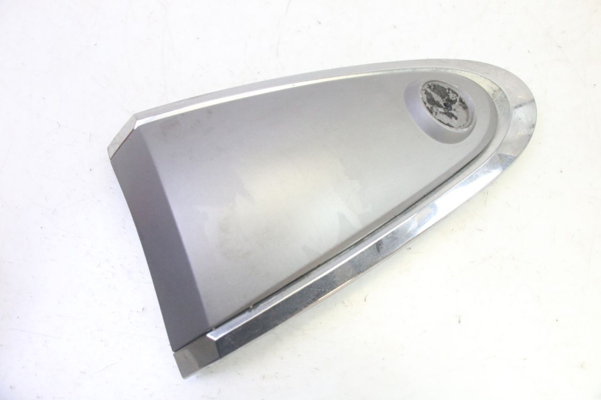 photo de UPPER FRONT FAIRING SYM FIDDLE 3 III 125 (2014 - 2020) - Zoom on usage condition