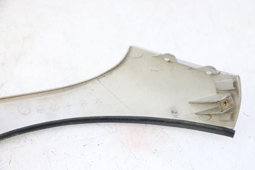 photo de UPPER FRONT FAIRING KYMCO GRAND DINK 125 (2002 - 2007) - Alternative perspective