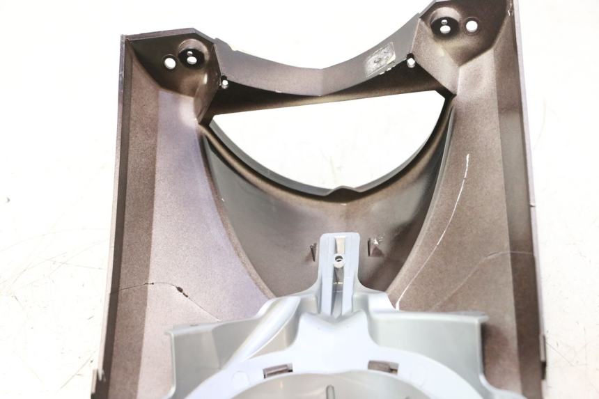 photo de UPPER FRONT FAIRING PEUGEOT LUDIX ONE 50 (2004 - 2013) - Zoom on usage condition