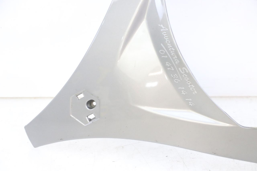 photo de UPPER FRONT FAIRING PIAGGIO MP3 LT 300 (2010 - 2016) - Surface and material condition