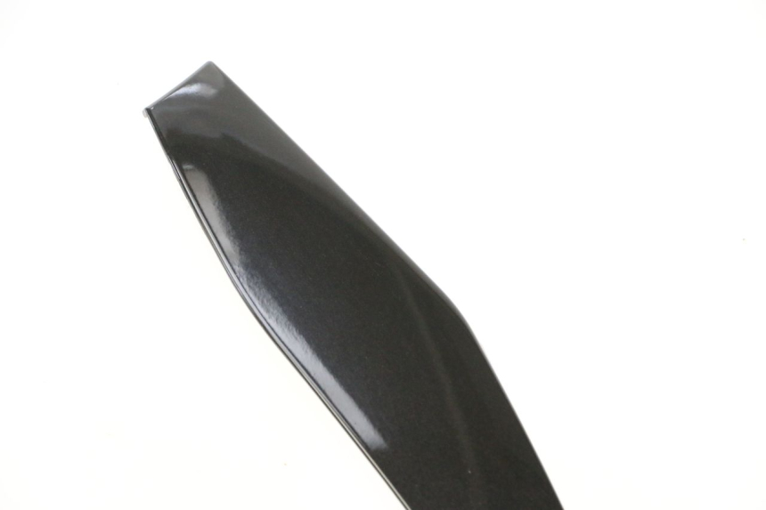 photo de UPPER FRONT FAIRING PIAGGIO MP3 LT 300 (2010 - 2016) - Distinctive features