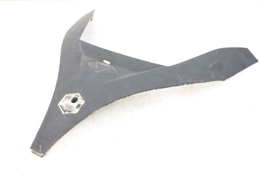 photo de UPPER FRONT PANEL PIAGGIO MP3 125 (2006 - 2014) - Alternative perspective