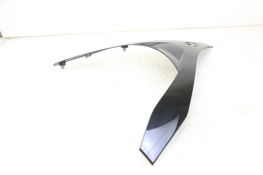 photo de UPPER FRONT PANEL PIAGGIO MP3 125 (2006 - 2014) - Alternative perspective