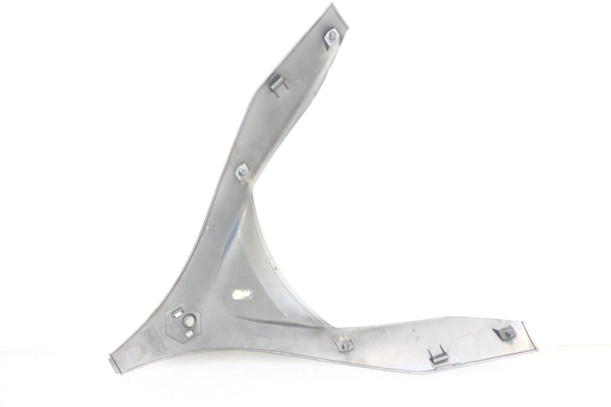 photo de UPPER FRONT FAIRING PIAGGIO MP3 RL 250 (2006 - 2010) - Alternative perspective