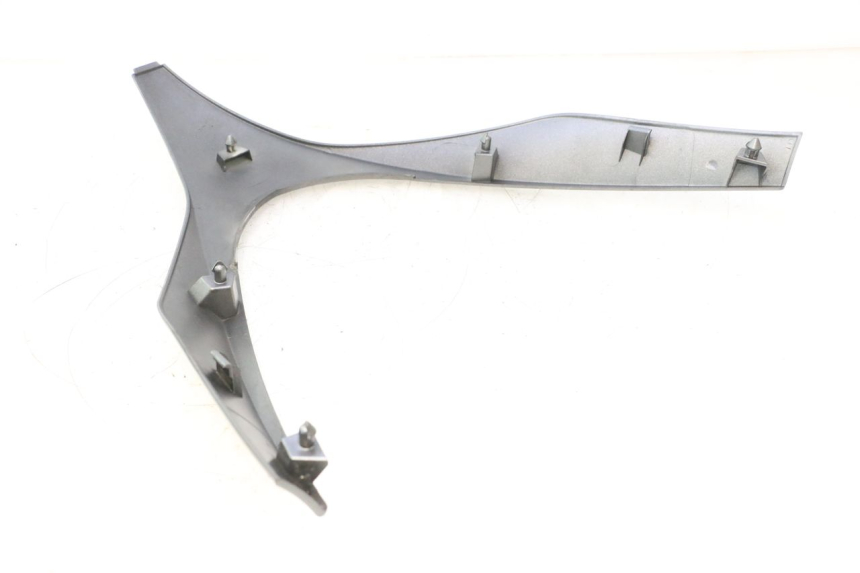 photo de UPPER FRONT FAIRING PIAGGIO MP3 500 (2016 - 2018) - Alternative perspective
