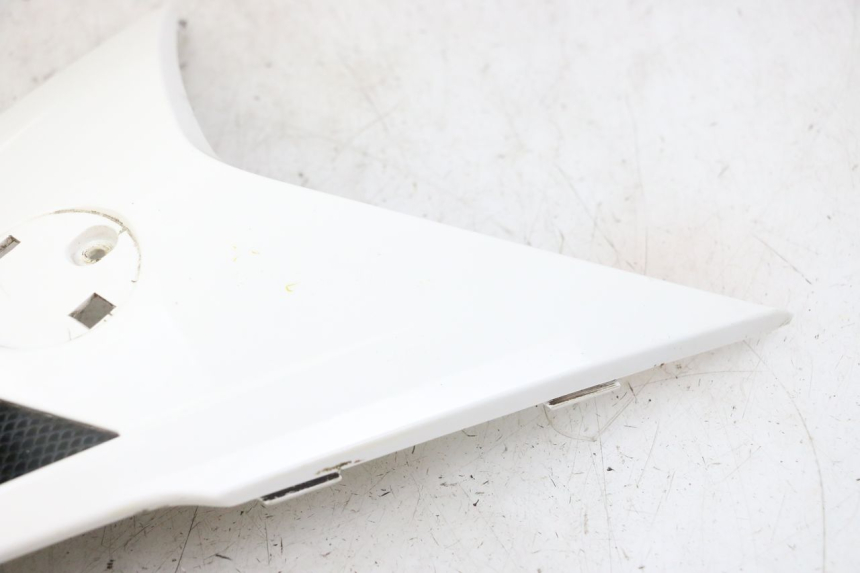 photo de UPPER FRONT FAIRING GILERA NEXUS 125 (2009 - 2013) - Zoom on usage condition