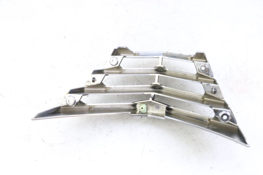 photo de UPPER FRONT PANEL PEUGEOT CITYSTAR 2T 50 (2018 - 2021) - Zoom on usage condition