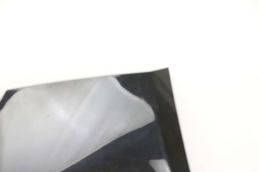 photo de UPPER FRONT FAIRING PEUGEOT VIVACITY 125 (2010 - 2017) - Surface and material condition