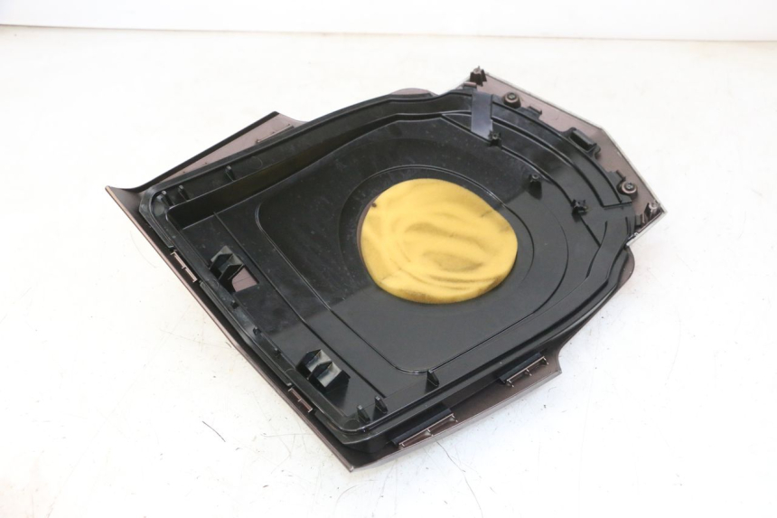 photo de UPPER FRONT FAIRING PEUGEOT VIVACITY 125 (2010 - 2017) - Technical close-up