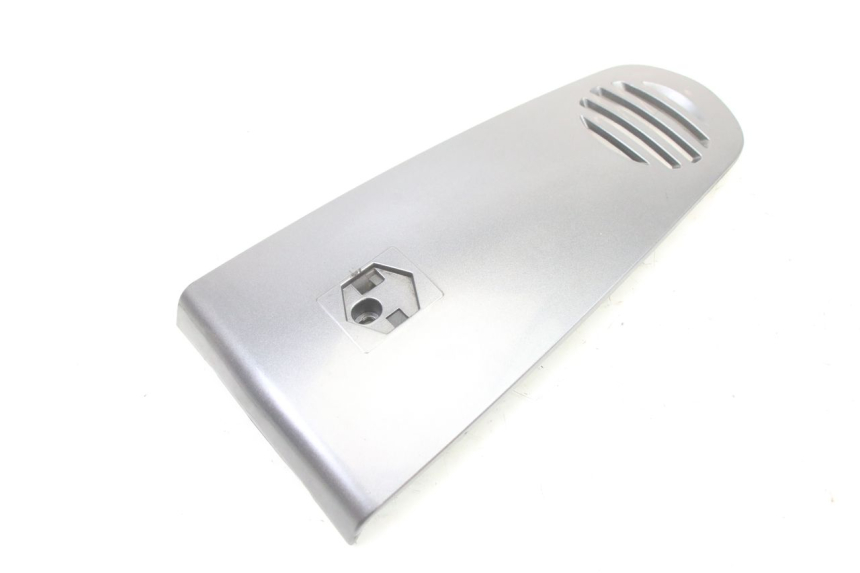 photo de UPPER FRONT PANEL PIAGGIO VESPA GRANTURISMO 125 (2003 - 2007) - Alternative perspective