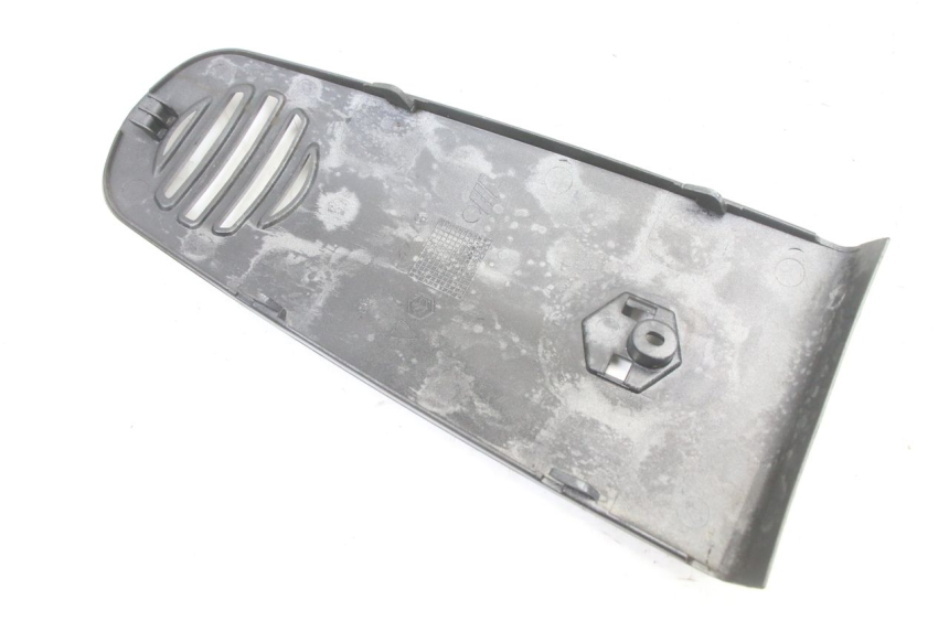 photo de UPPER FRONT PANEL PIAGGIO VESPA GRANTURISMO 125 (2003 - 2007) - Product overview