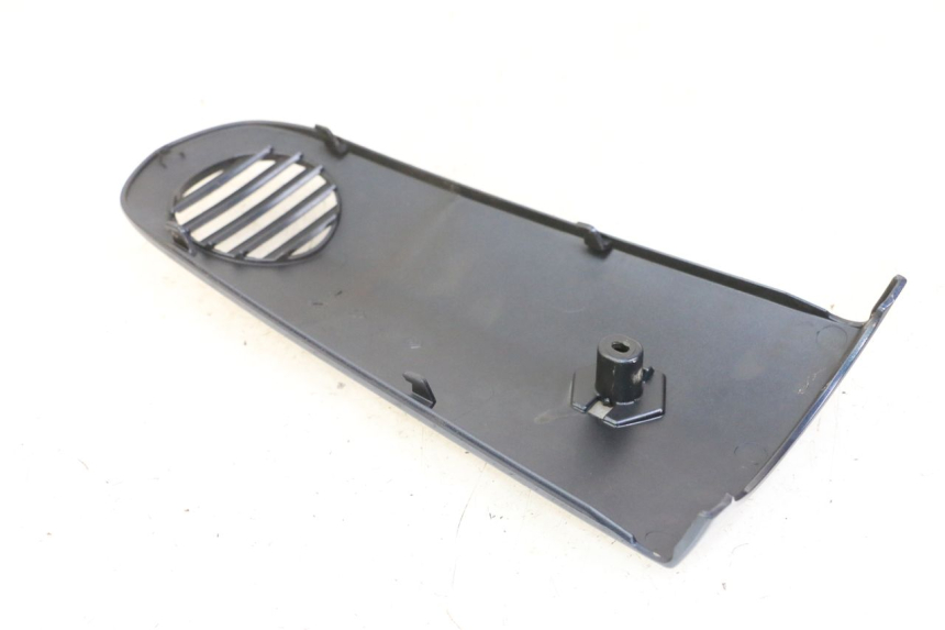 photo de UPPER FRONT FAIRING PIAGGIO VESPA LX 150 (2005 - 2013) - Alternative perspective