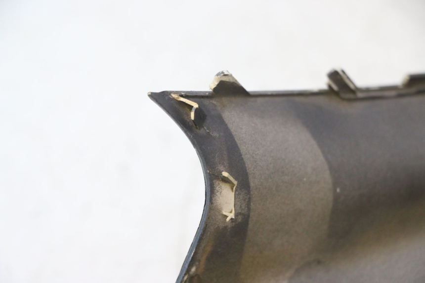 photo de UPPER FRONT FAIRING PEUGEOT SATELIS 125 (2013 - 2018) - Distinctive features