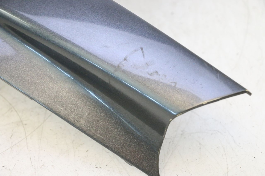 photo de UPPER FRONT FAIRING PEUGEOT SATELIS 125 (2013 - 2018) - Detailed visual inspection