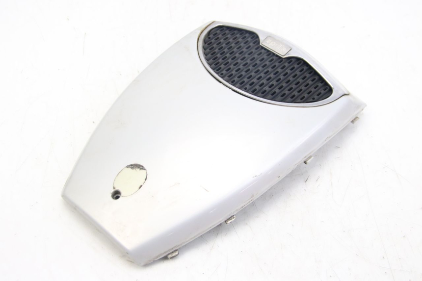 photo de UPPER FRONT PANEL APRILIA SCARABEO 4T 50 (2009 - 2017) - Technical close-up