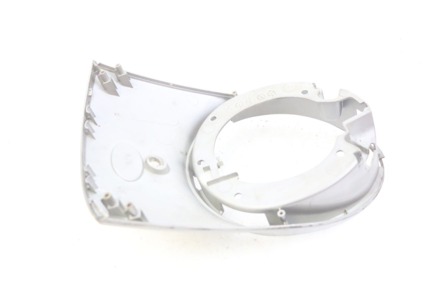 photo de UPPER FRONT PANEL KYMCO SENTO 100 (2008 - 2013) - Zoom on usage condition